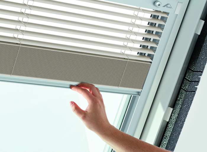 Store vénitien beige clair